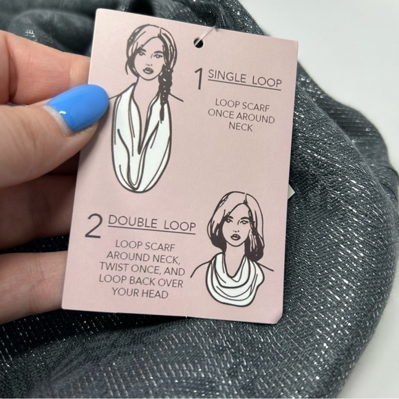 NWT Infinity Loop Gray Patterned Scarf Paisley Metallic - Picture 5 of 8